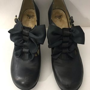 John Fluevog black heels size 8